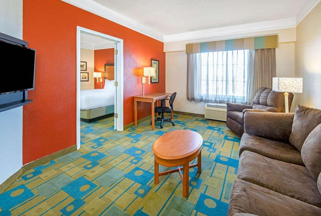 Hotel La Quinta By Wyndham 3*