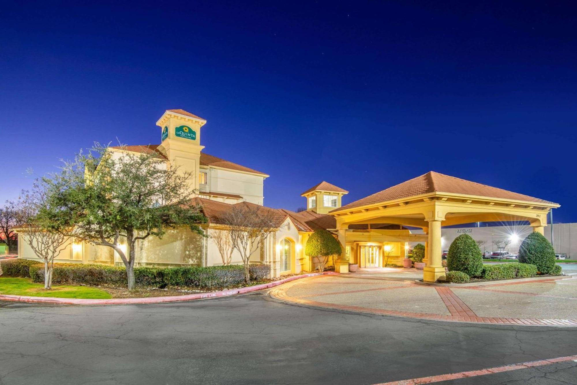 La Quinta By Wyndham Hotel